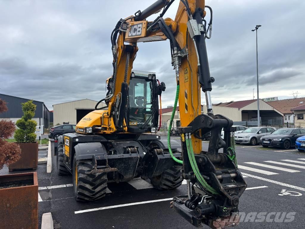 JCB Hydradig حفارات بعجل