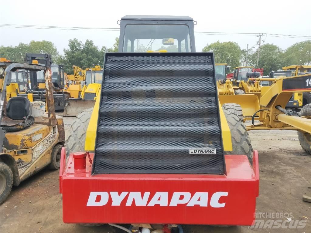 Dynapac CA 251 D مداحل أحادية الأسطوانة