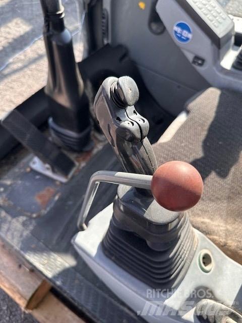 Liebherr LH 22 CAB كابينة والداخلية
