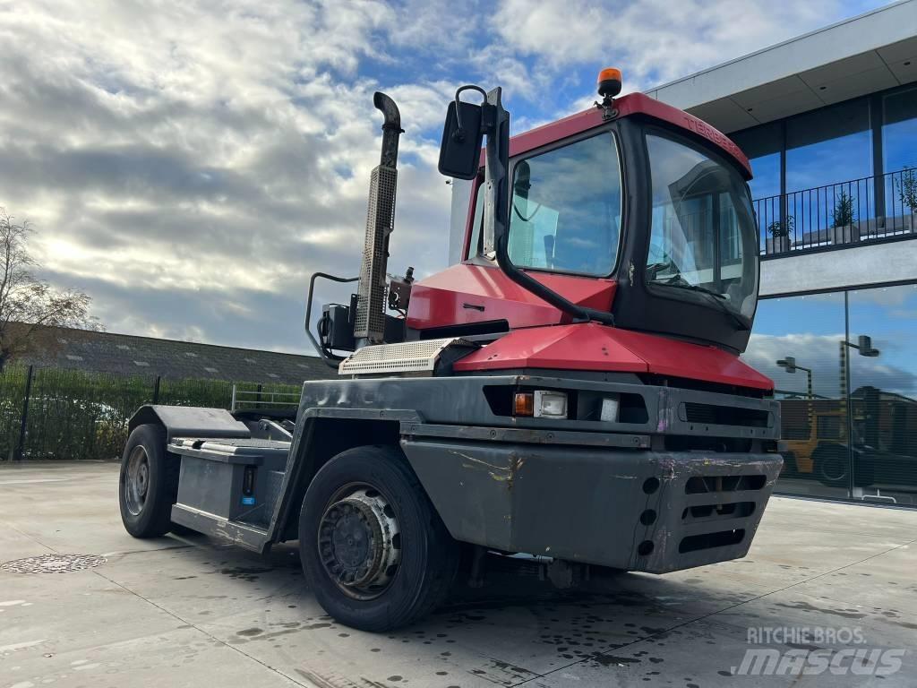 Terberg RT222 جرارات صالات المطارات