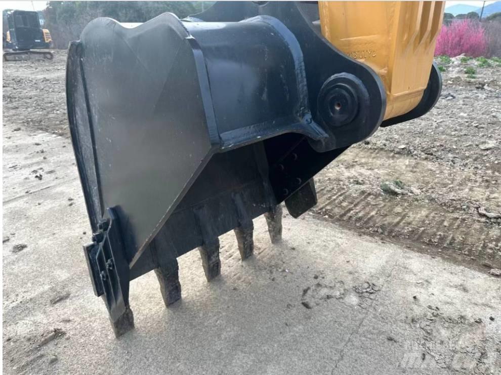 Sany SY205H حفارات زحافة