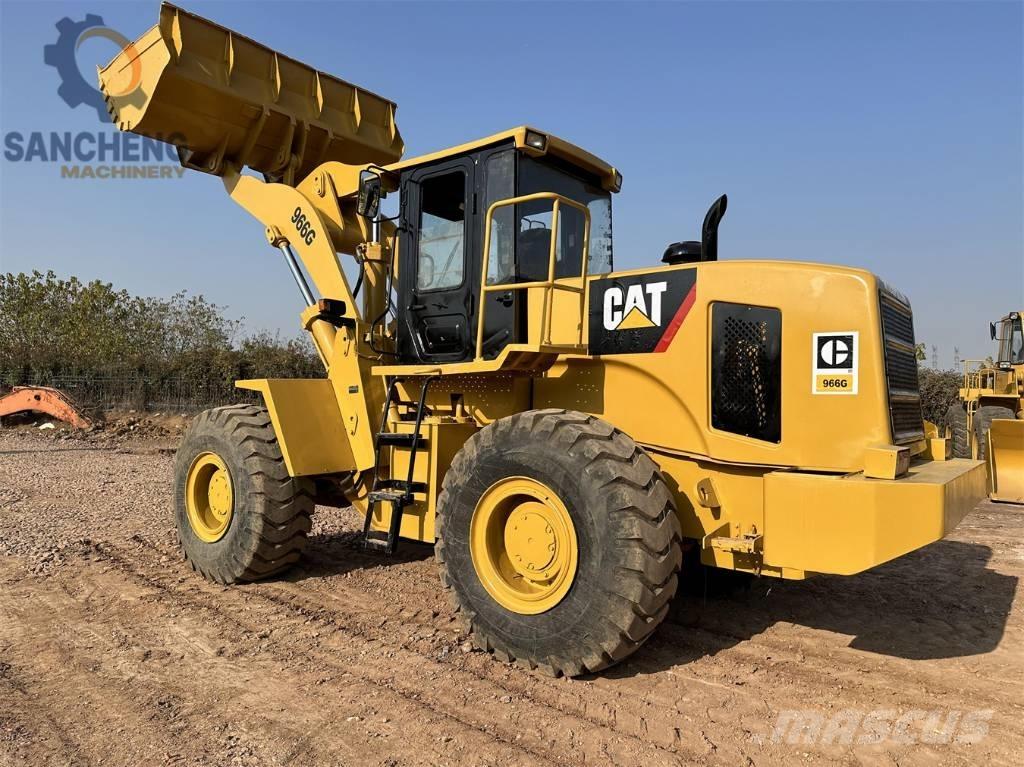 CAT 966G لوادر بعجل