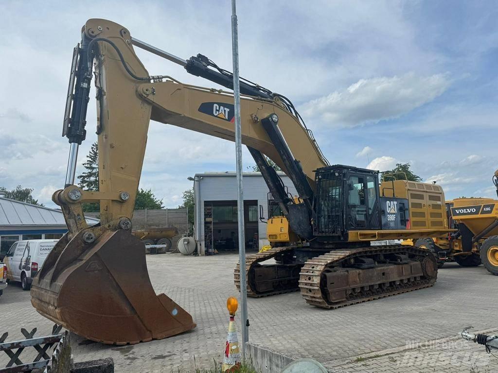 CAT 390 F L ME حفارات زحافة