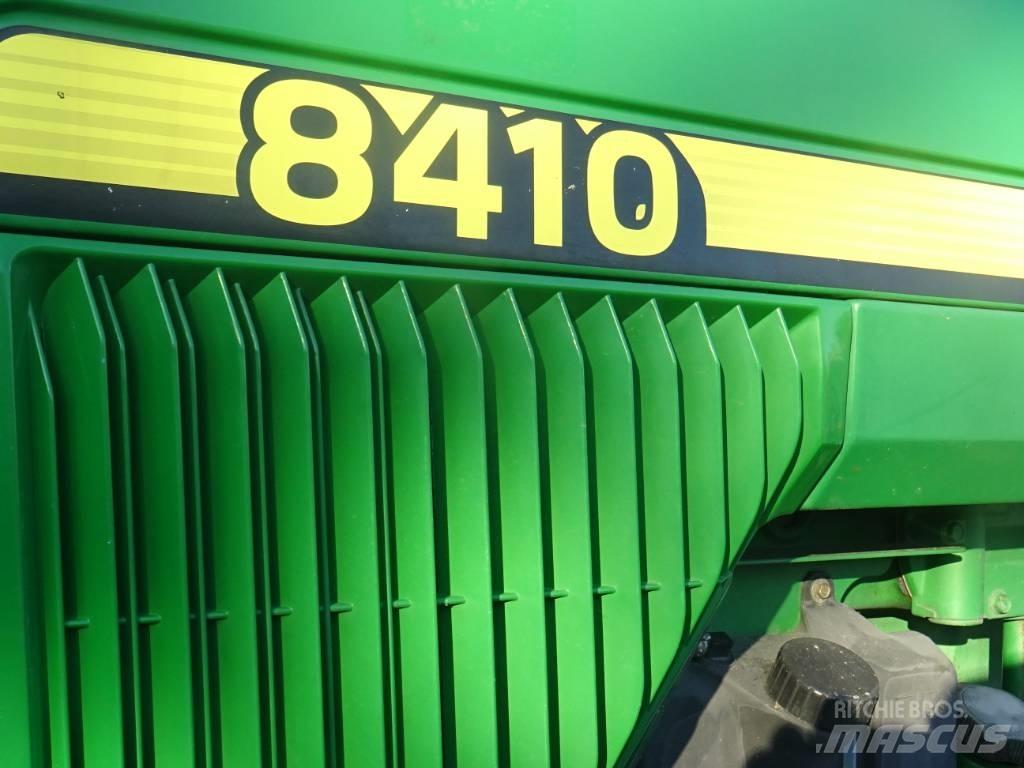 John Deere 8410 الجرارات