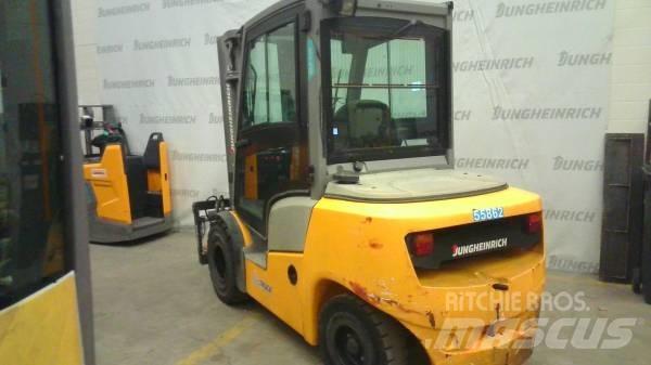 Jungheinrich DFG 430 شاحنات الديزل