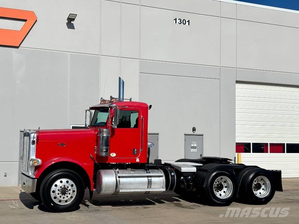 Peterbilt 388 وحدات الجر