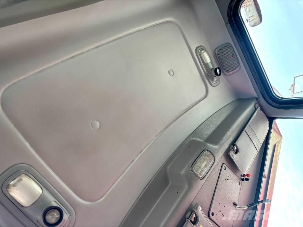 Peterbilt 388 وحدات الجر