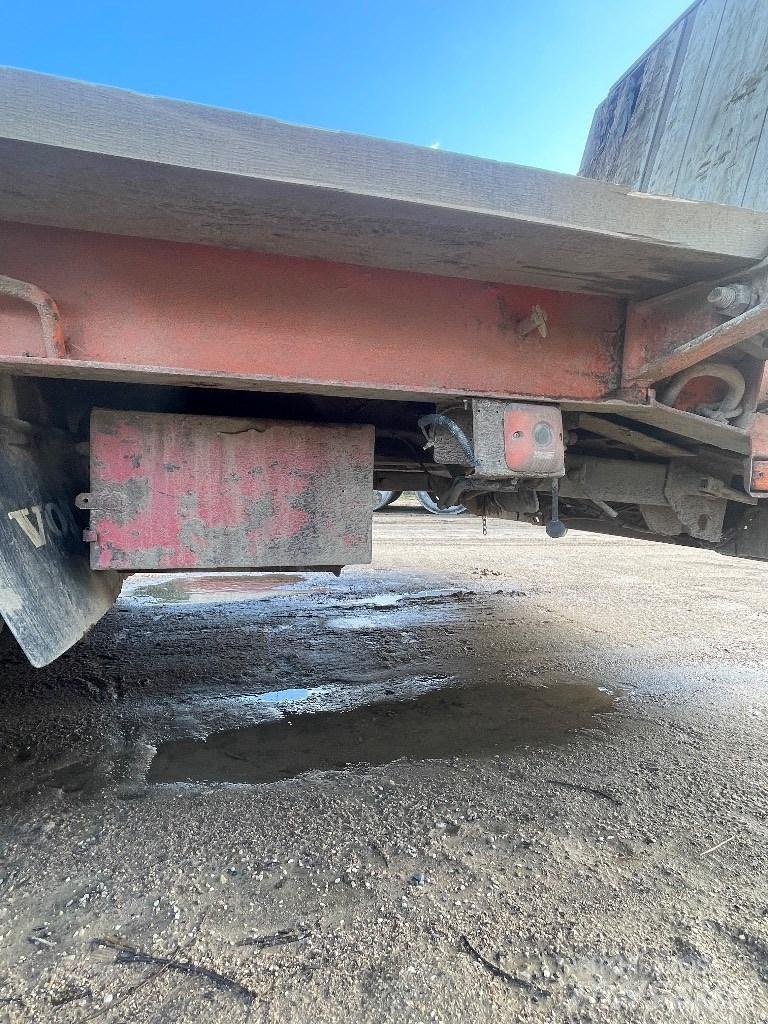 Volvo Fh12 نصف مقطورة مسطحة منخفضة