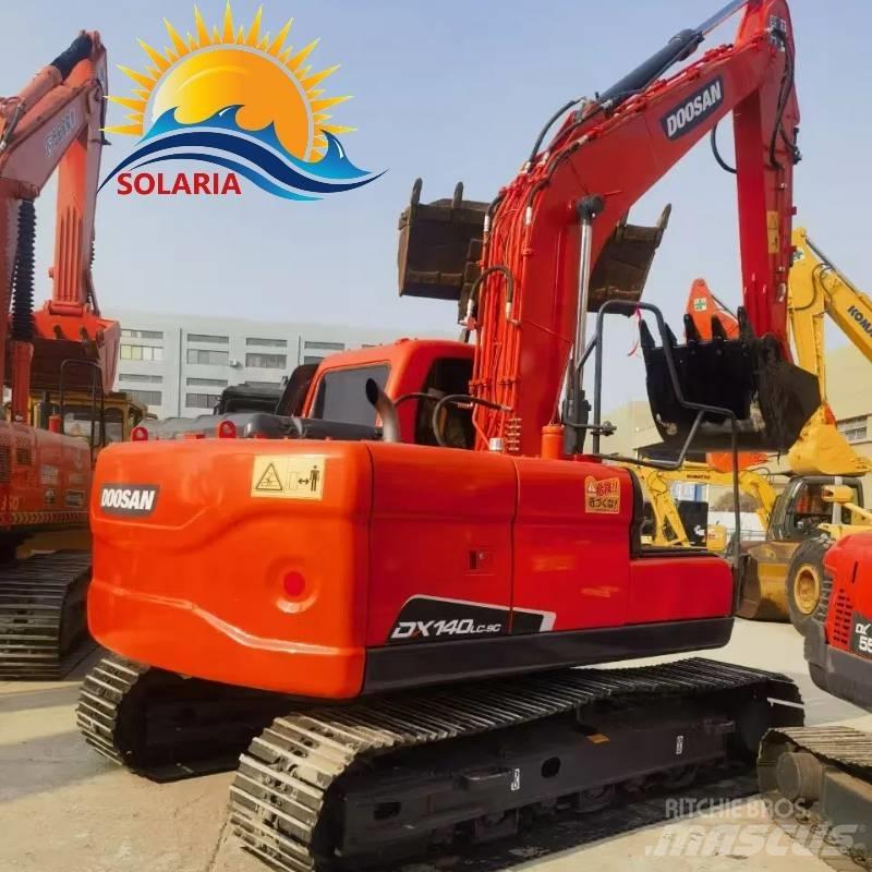 Doosan dx140lc-9c حفارات زحافة