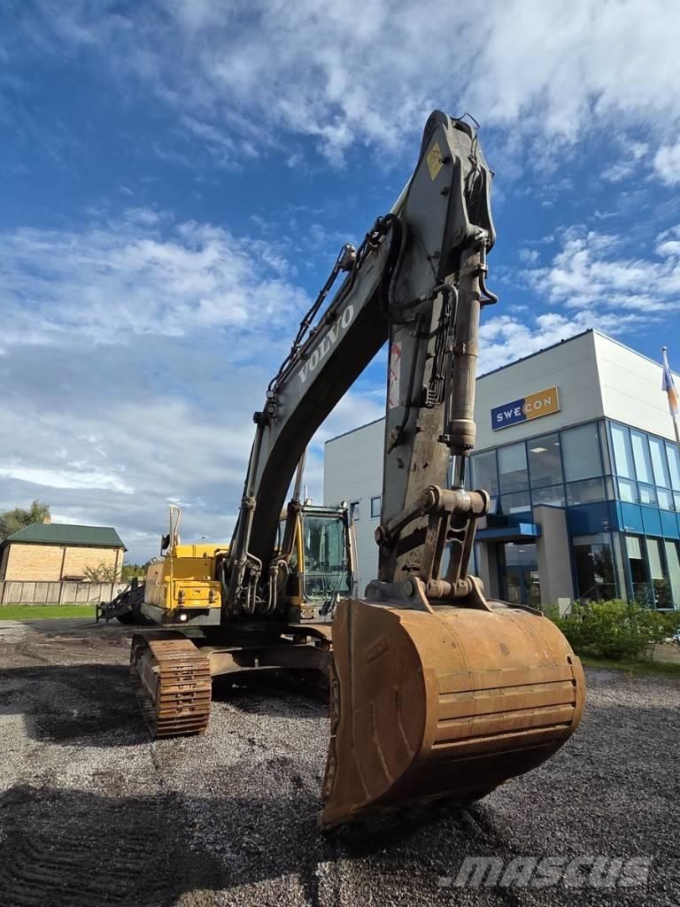 Volvo EC 360 B LC حفارات زحافة