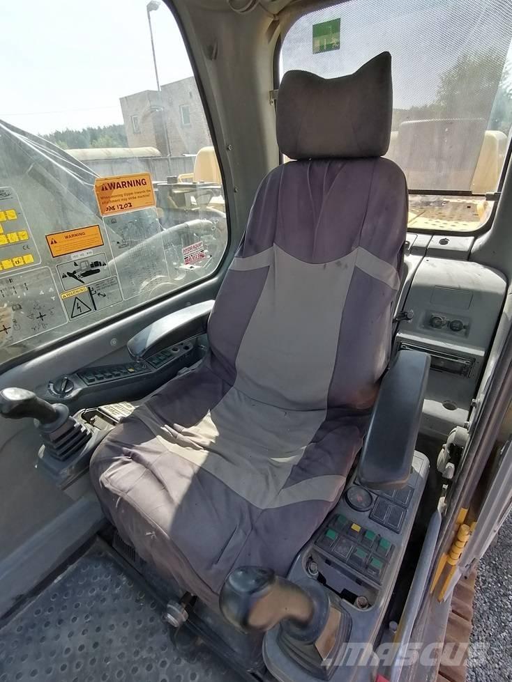 Volvo EC 360 B LC حفارات زحافة