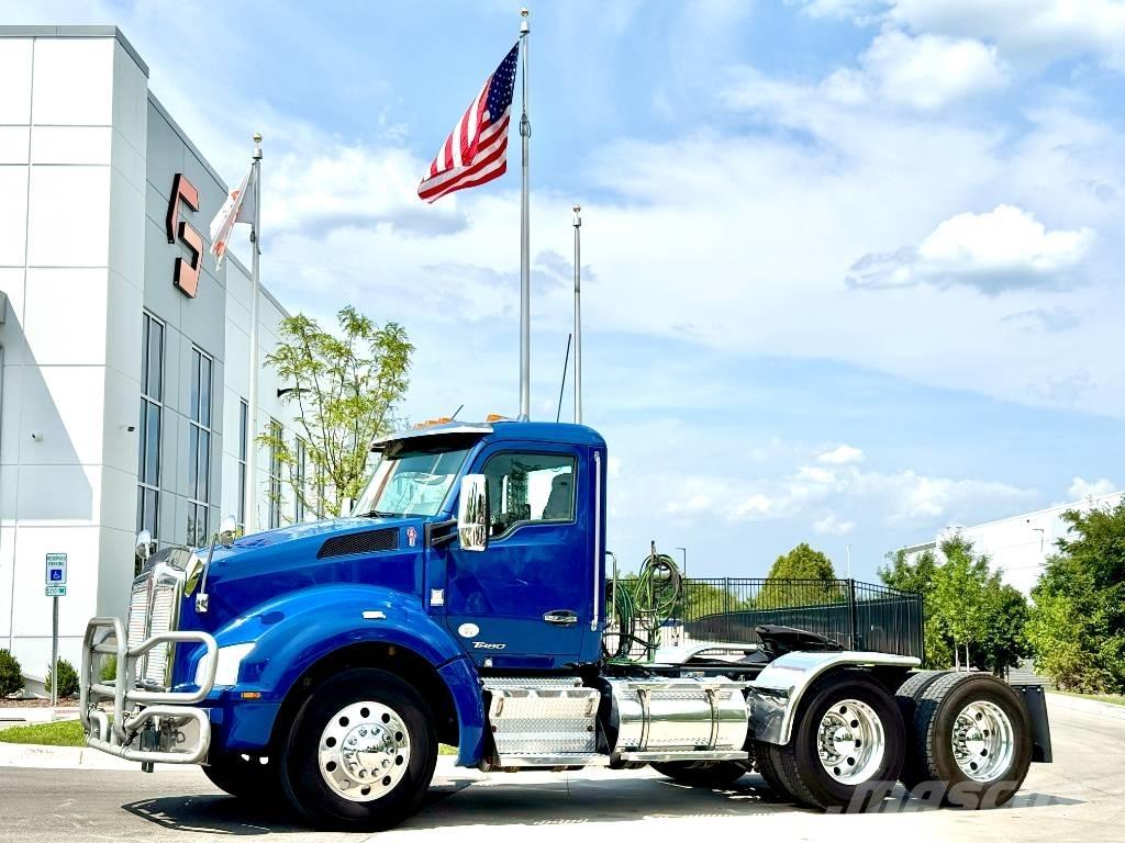 Kenworth T 880 وحدات الجر