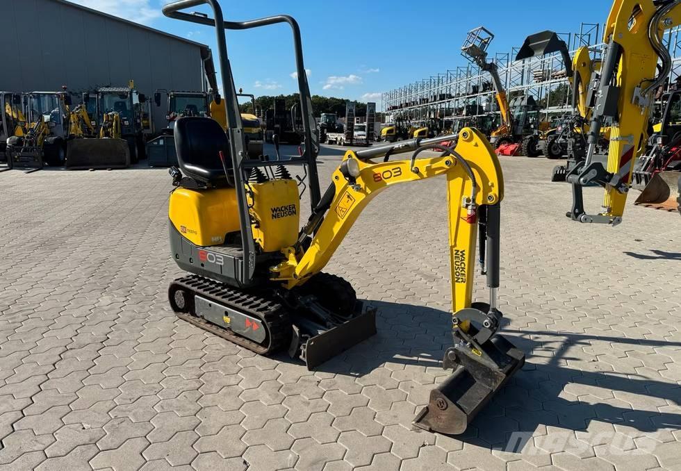 Wacker Neuson 803 حفارات زحافة