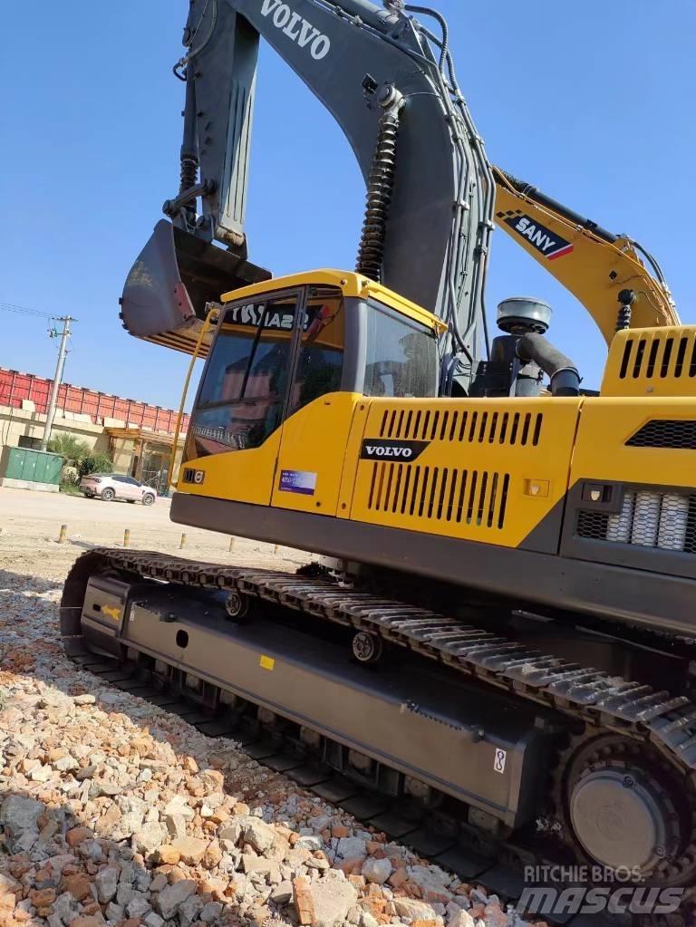 Volvo EC 480 D حفارات زحافة