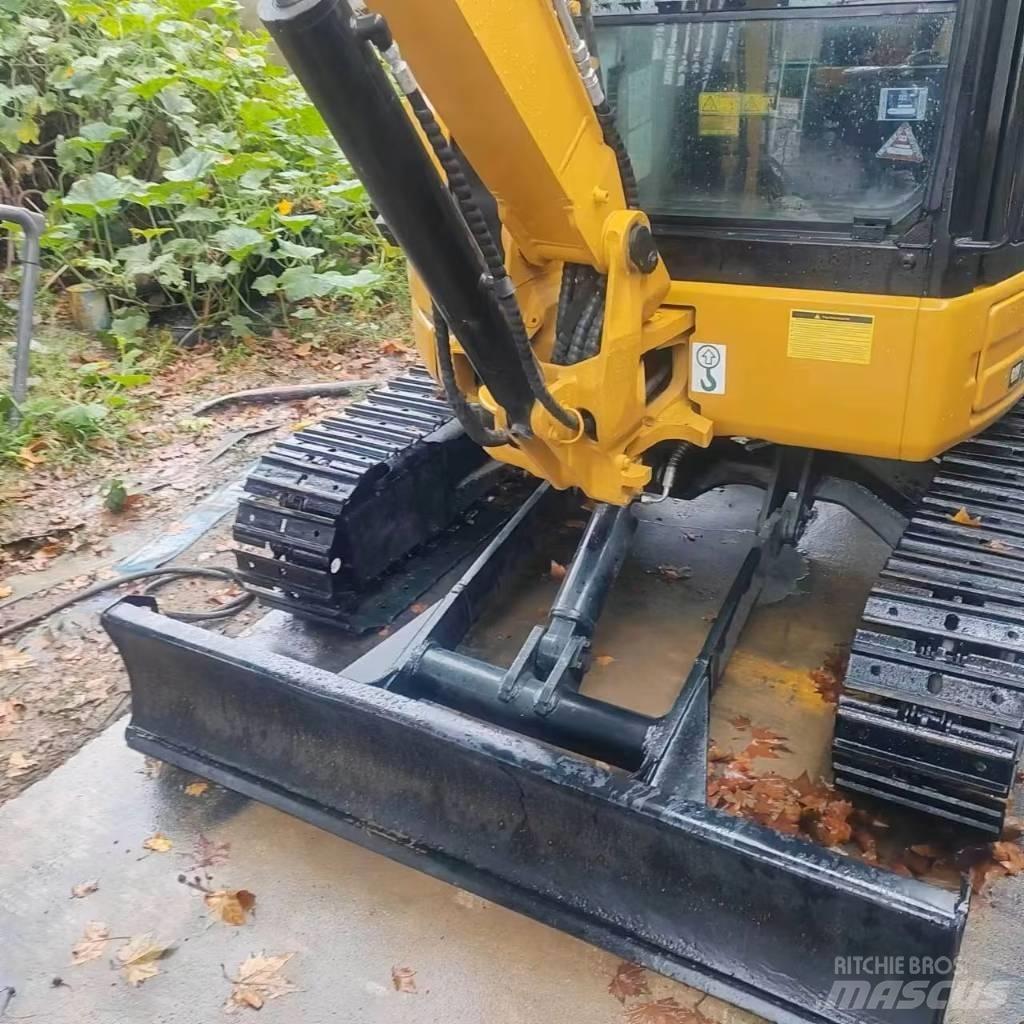 CAT 303.5 E CR حفارات صغيرة أقل من 7 طن (حفارات صغيرة)