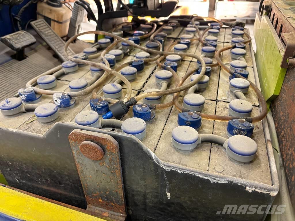 Clark TM 15 شاحنات ذات رافعات شوكية تعمل بالكهرباء