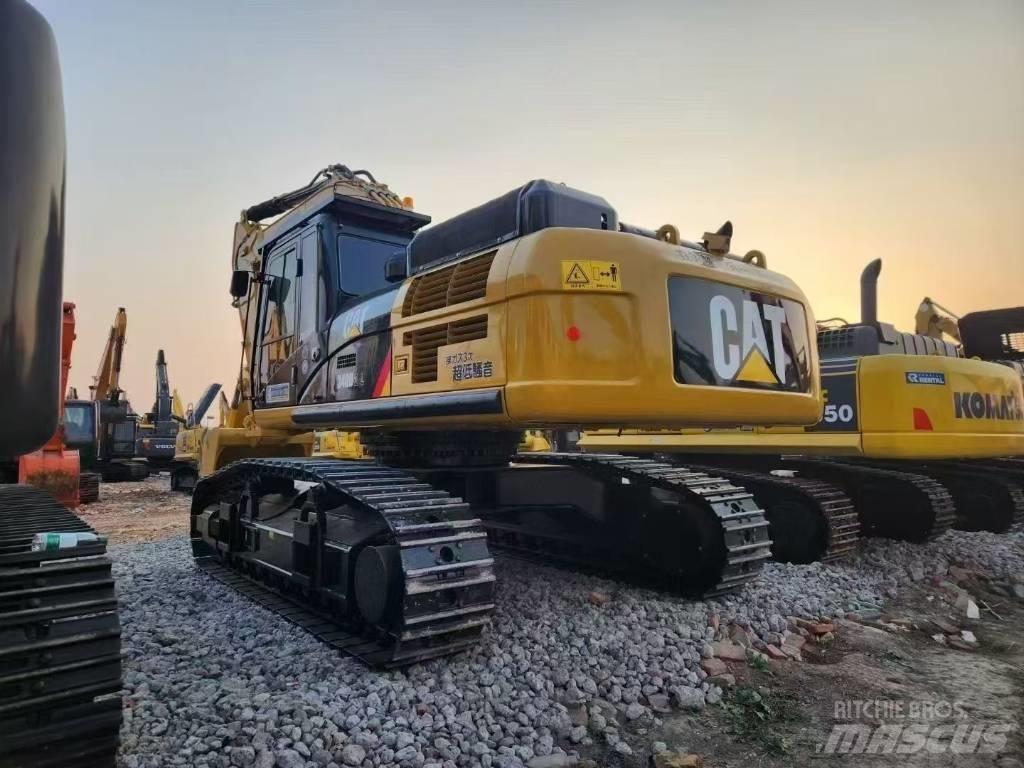 CAT 340 D L حفارات زحافة
