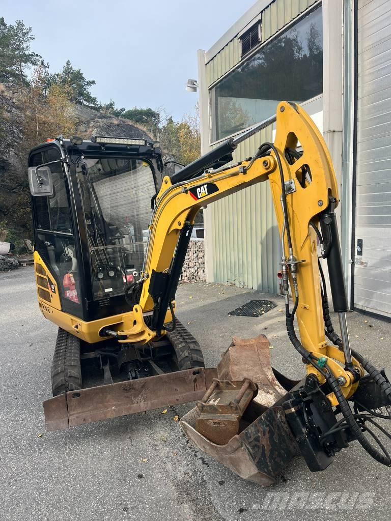 CAT 301.7 D Rototilt حفارات صغيرة أقل من 7 طن (حفارات صغيرة)