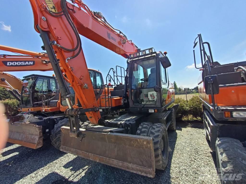 Doosan DX140W-5 حفارات بعجل