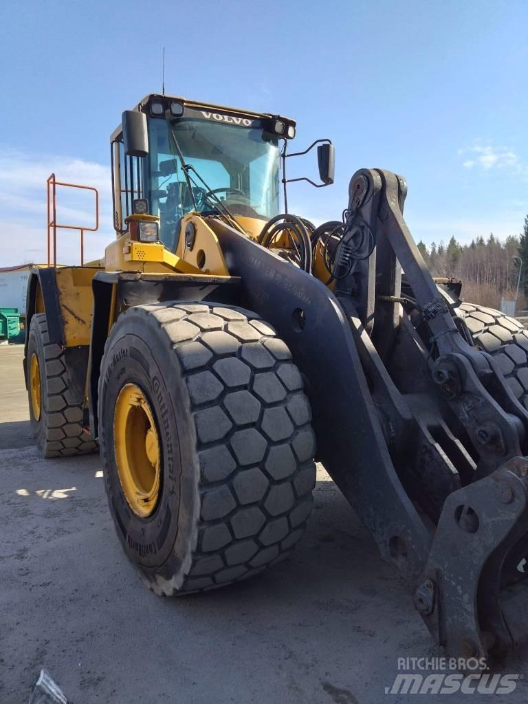 Volvo L 220 F لوادر بعجل