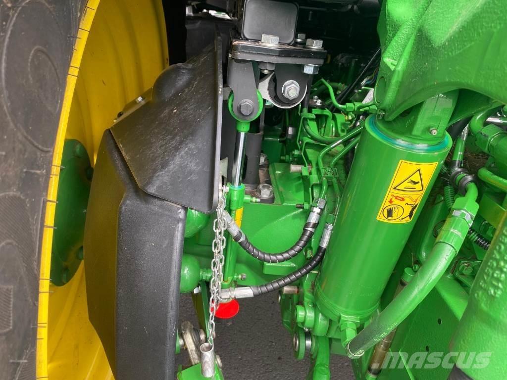 John Deere 6R130 الجرارات