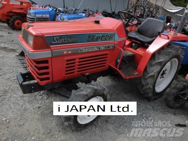 Kubota L 1-225 الجرارات