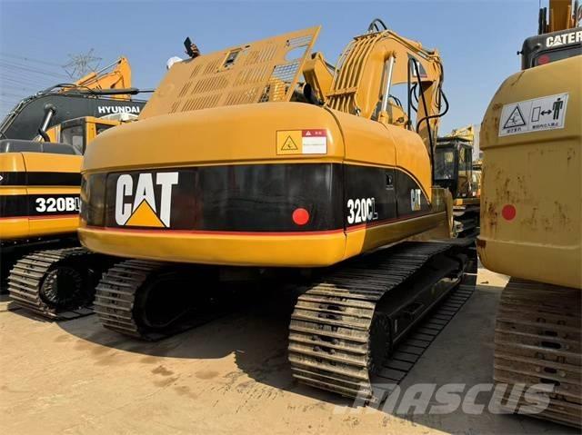 CAT 320 C L حفارات زحافة