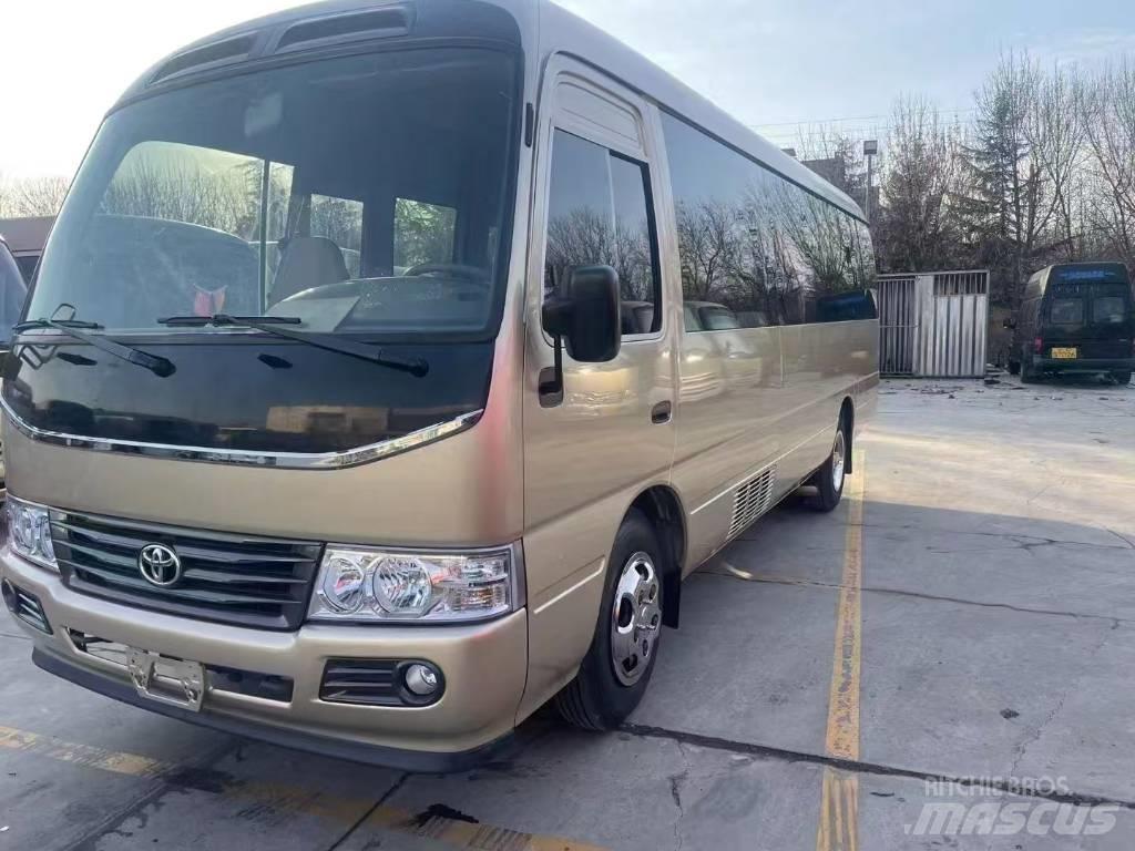 Toyota Coaster حافلة داخل المدينة