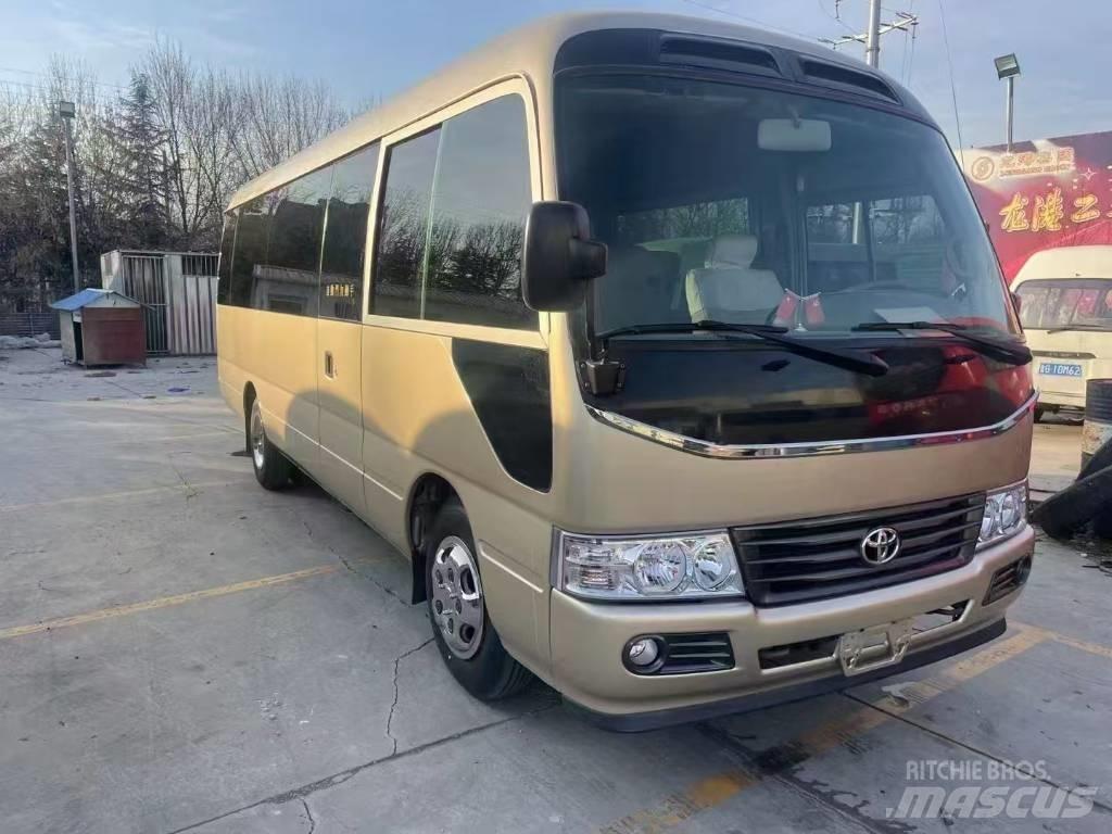 Toyota Coaster حافلة داخل المدينة