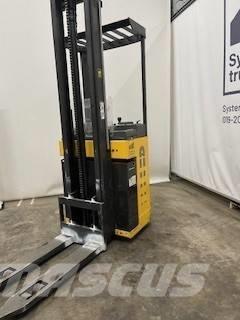 Atlet A/160STJN420 شاحنات مناولة ذاتية الدفع