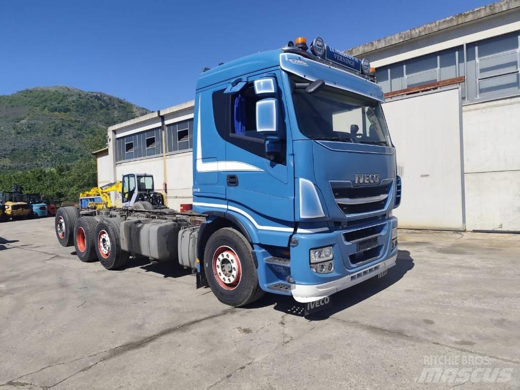 Iveco Stralis 320S50 شاحنات مسطحة / أوناش