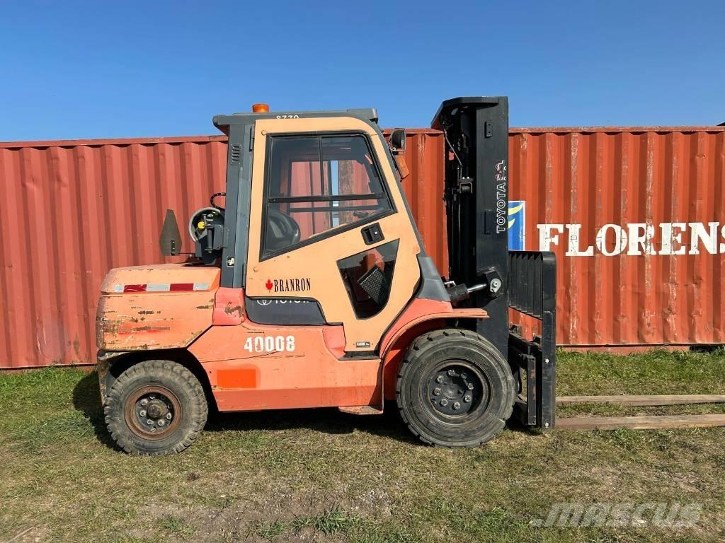 Toyota 7 FGU 45 شاحنات ذات رافعات شوكية - أخرى