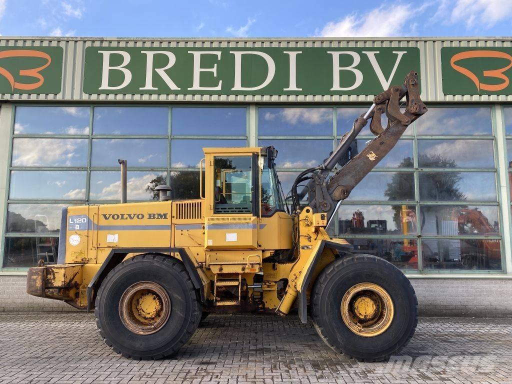 Volvo BM L 120 B لوادر بعجل