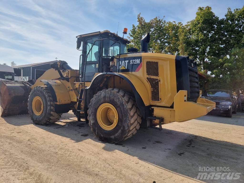 CAT 972 M لوادر بعجل