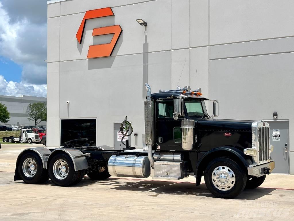 Peterbilt 388 وحدات الجر