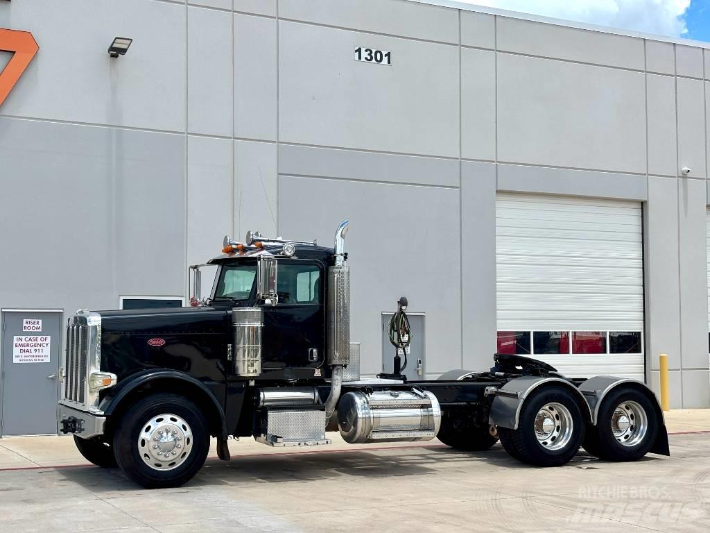 Peterbilt 388 وحدات الجر