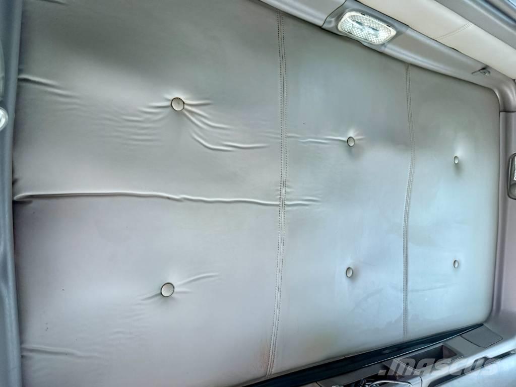 Kenworth T800 شاحنات قابلة للفك