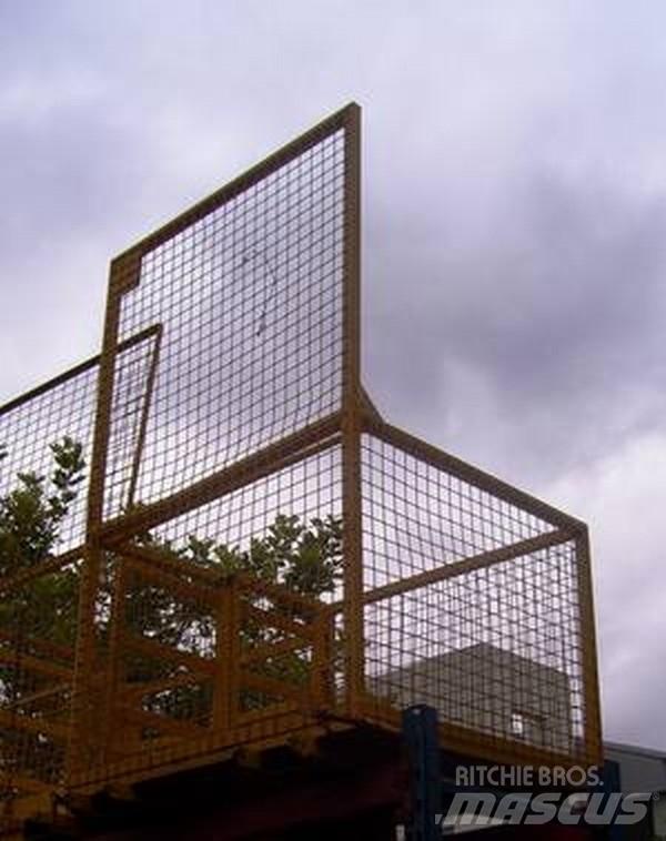  Safety Cages أخرى