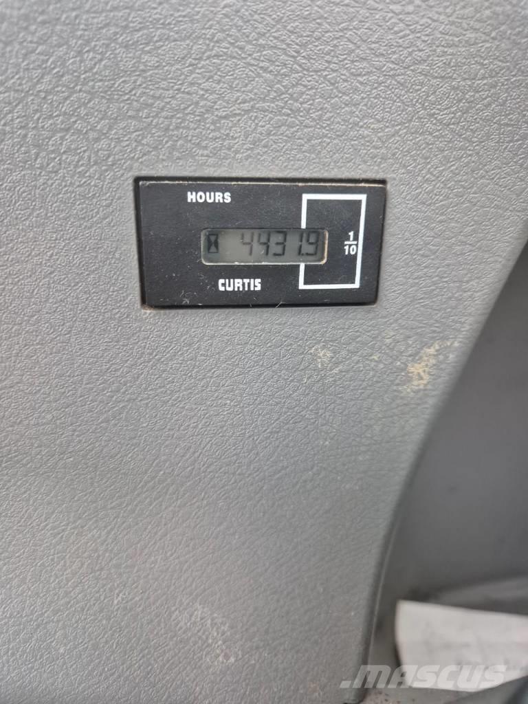 Bobcat E 80 حفارات وسط 7 طن - 12 طن