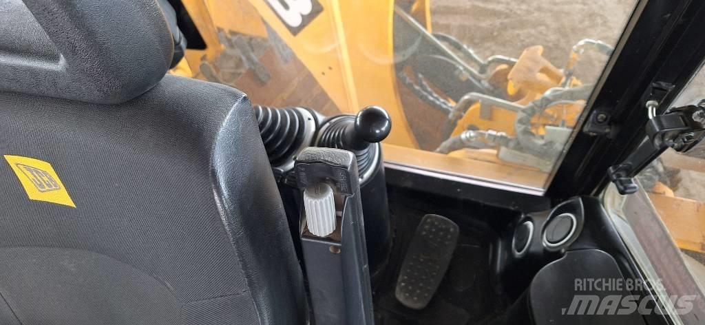 JCB 3 CX لوادر ذات جرافات عكسية