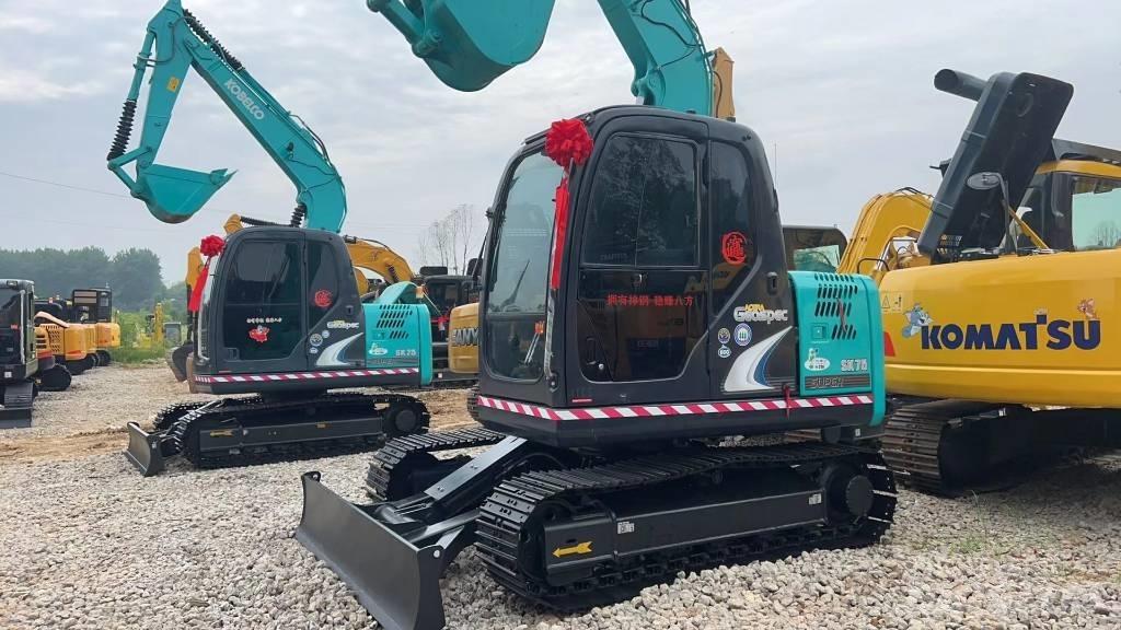 Kobelco SK 75 حفارات وسط 7 طن - 12 طن