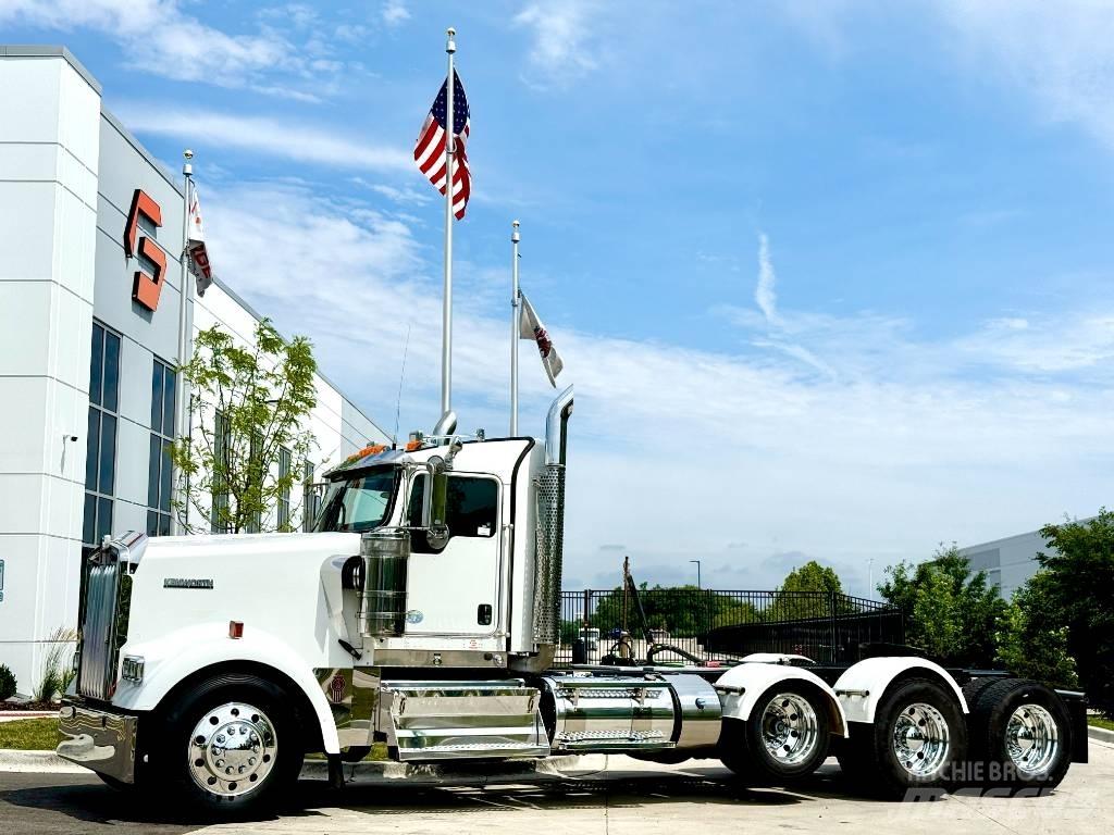Kenworth W 900 وحدات الجر