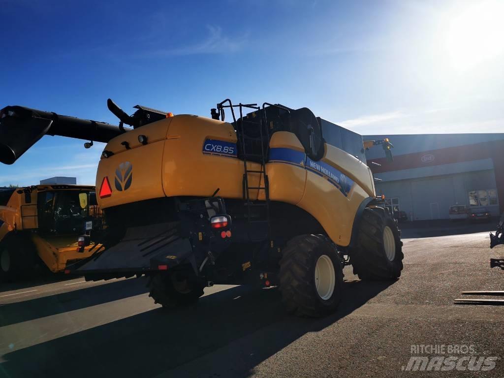 New Holland CX 8.90 حصادات