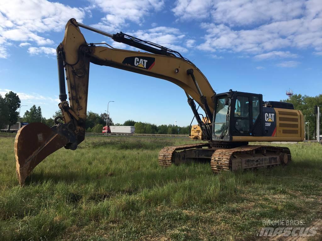 CAT 336F حفارات زحافة