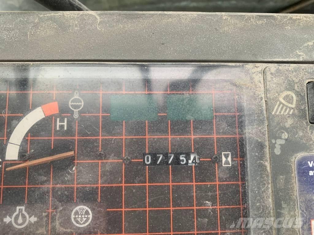 CAT 302.5 حفارات صغيرة أقل من 7 طن (حفارات صغيرة)