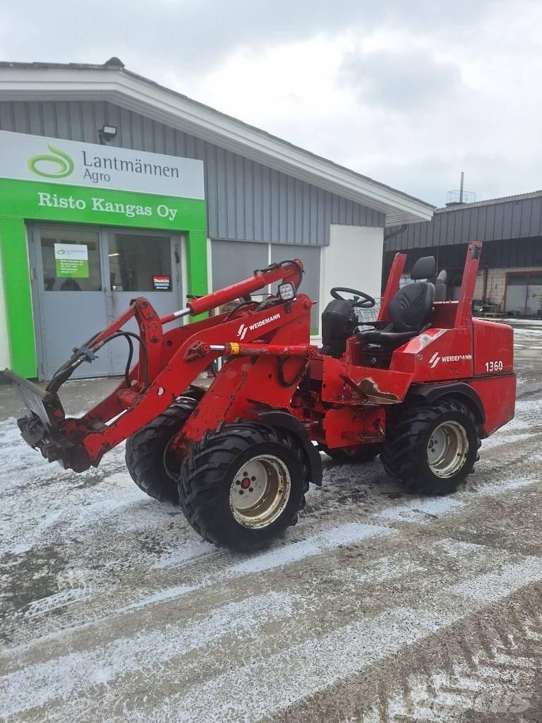 Weidemann 1360 لوادر متعددة الأغراض