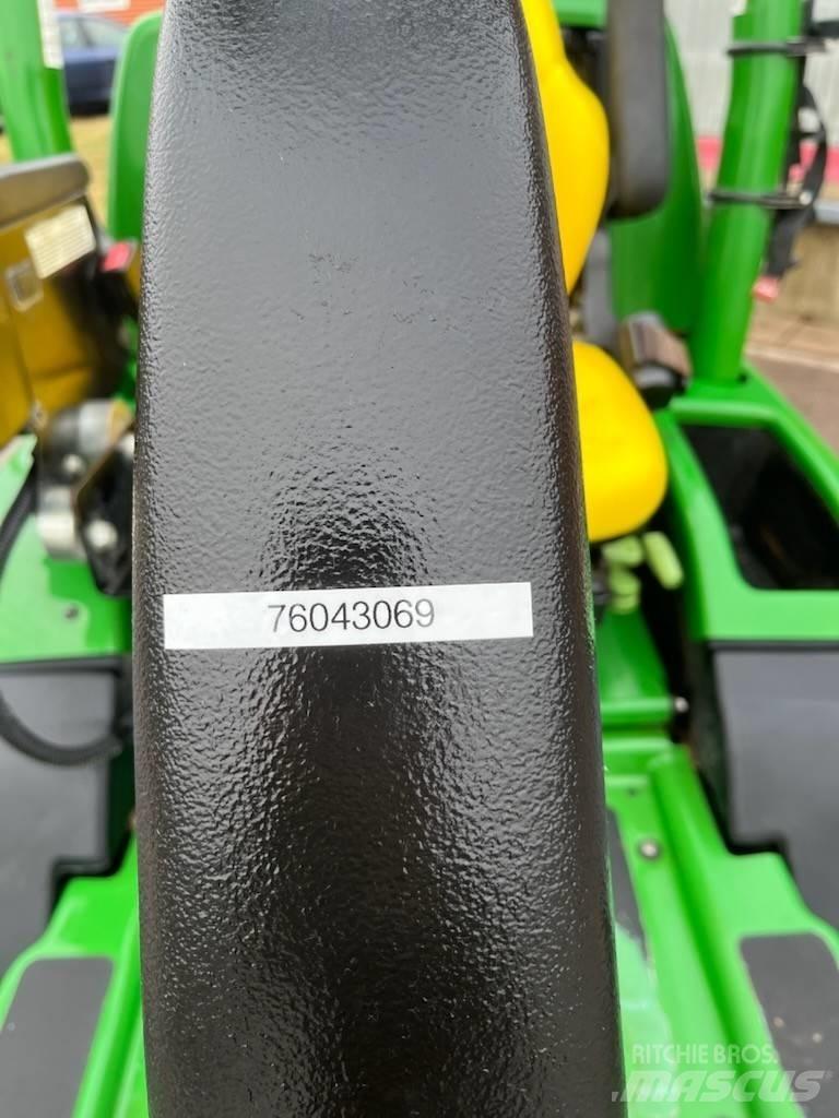 John Deere 9009 تقطيع وتقليم وتحيط جزازات