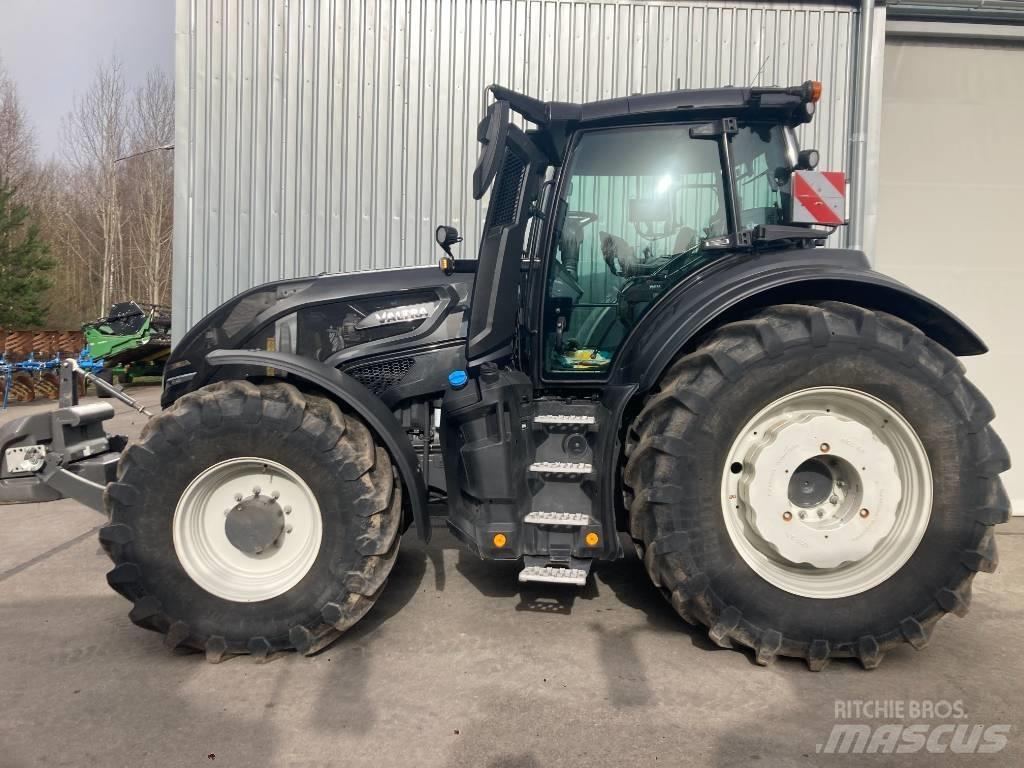 Valtra Q 305 الجرارات