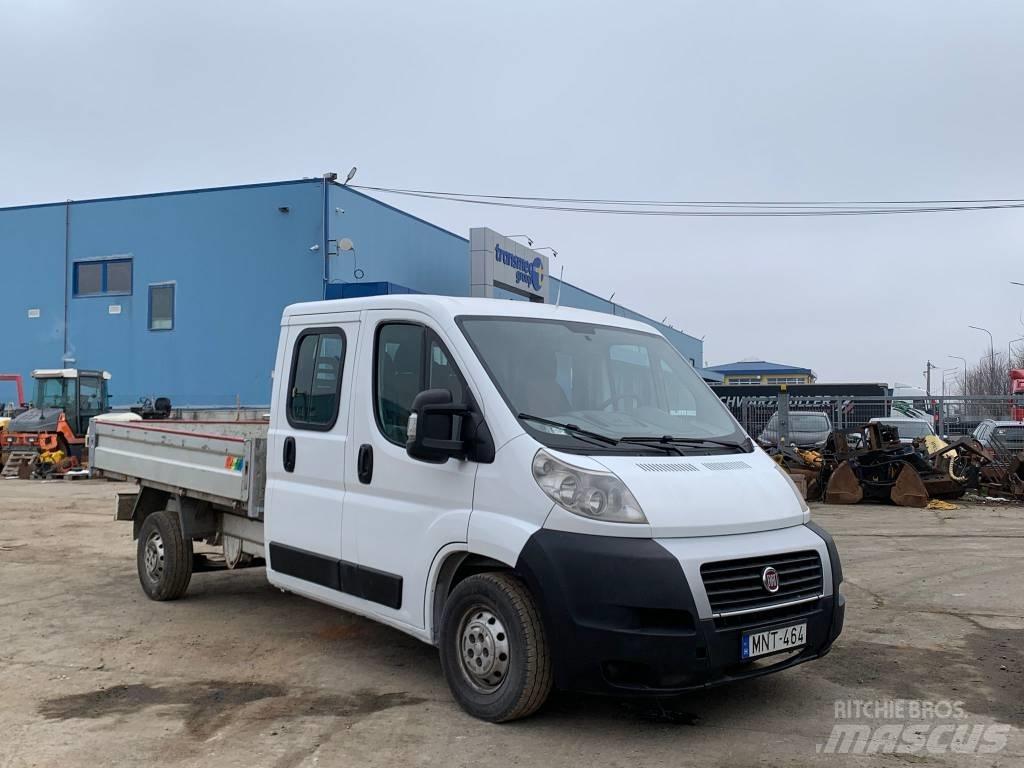 Fiat Ducato شاحنات خفيفة/مفصلية الجوانب