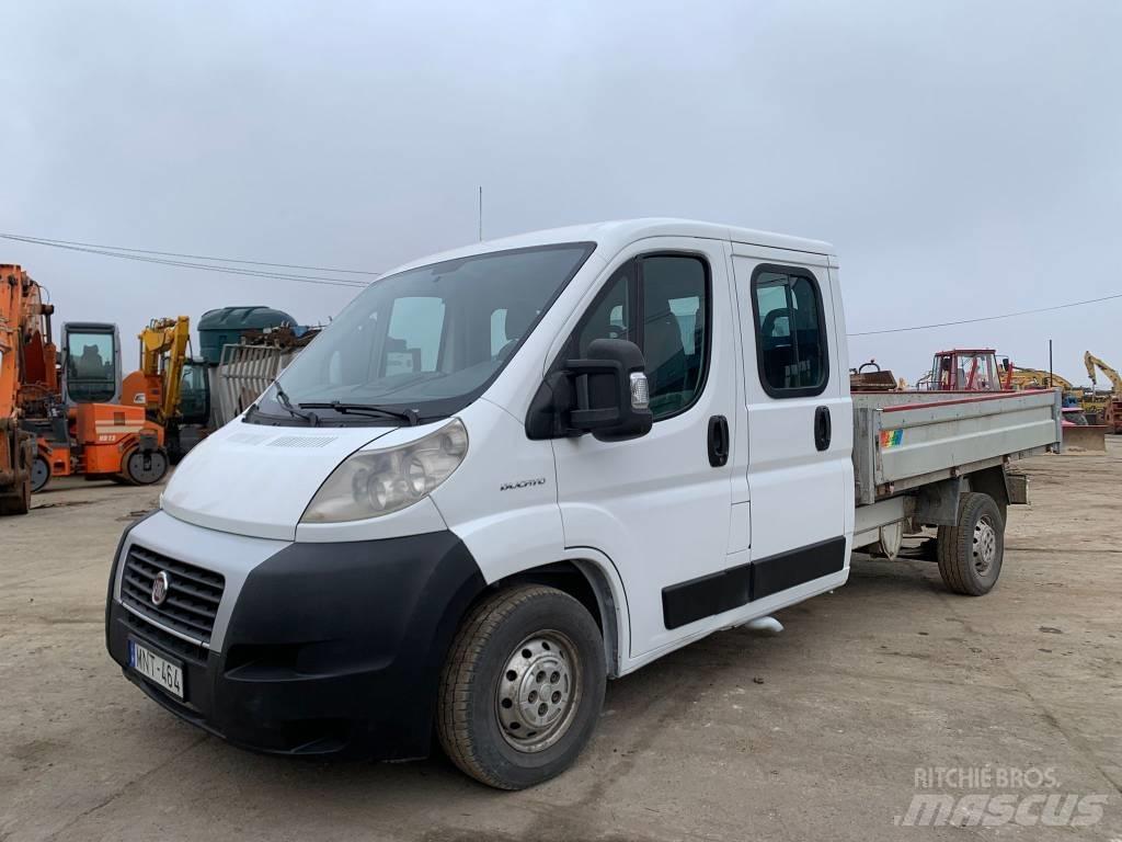 Fiat Ducato شاحنات خفيفة/مفصلية الجوانب